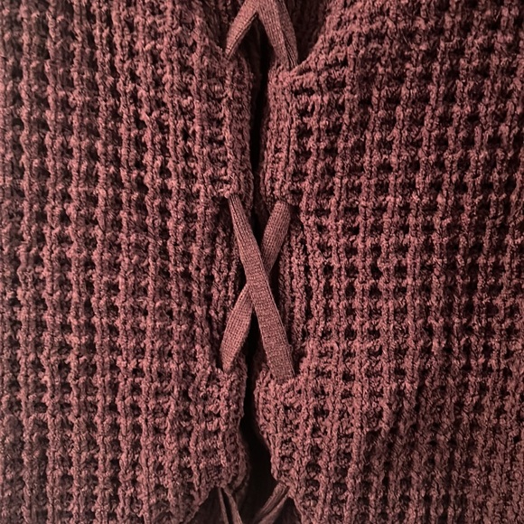 Burgandy Sweater - Picture 5 of 6